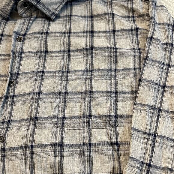 Peter Millar Flannel Shirt Men XL Gray Plaid Casual Lightweight Soft Breathable - Picture 8 of 10